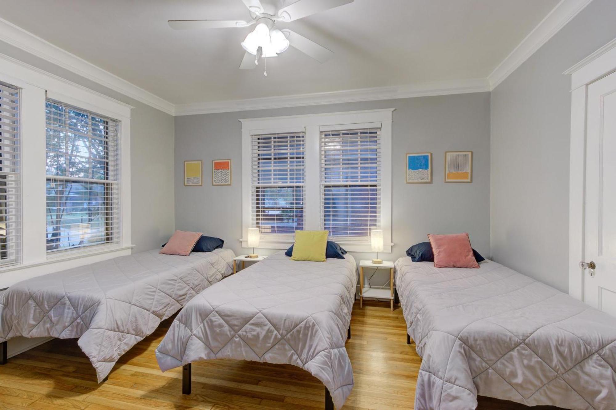 Spacious Bungalow With 6 Beds, Games, And Fire Pit - Close To Beale Street, Bbq, Graceland, & Liberty Bowl Memphis Exteriér fotografie